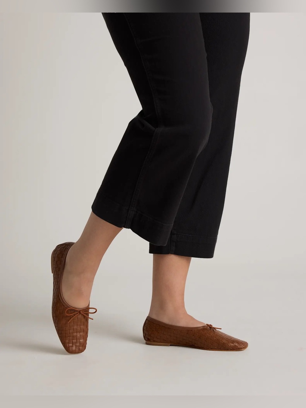 Quince Italian Leather
Handwoven Square Toe Ballet Flat Cognac Shoes
9 - Picture 5 of 6